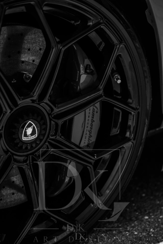photo-1649955413184-c76c16a4f402.webp
